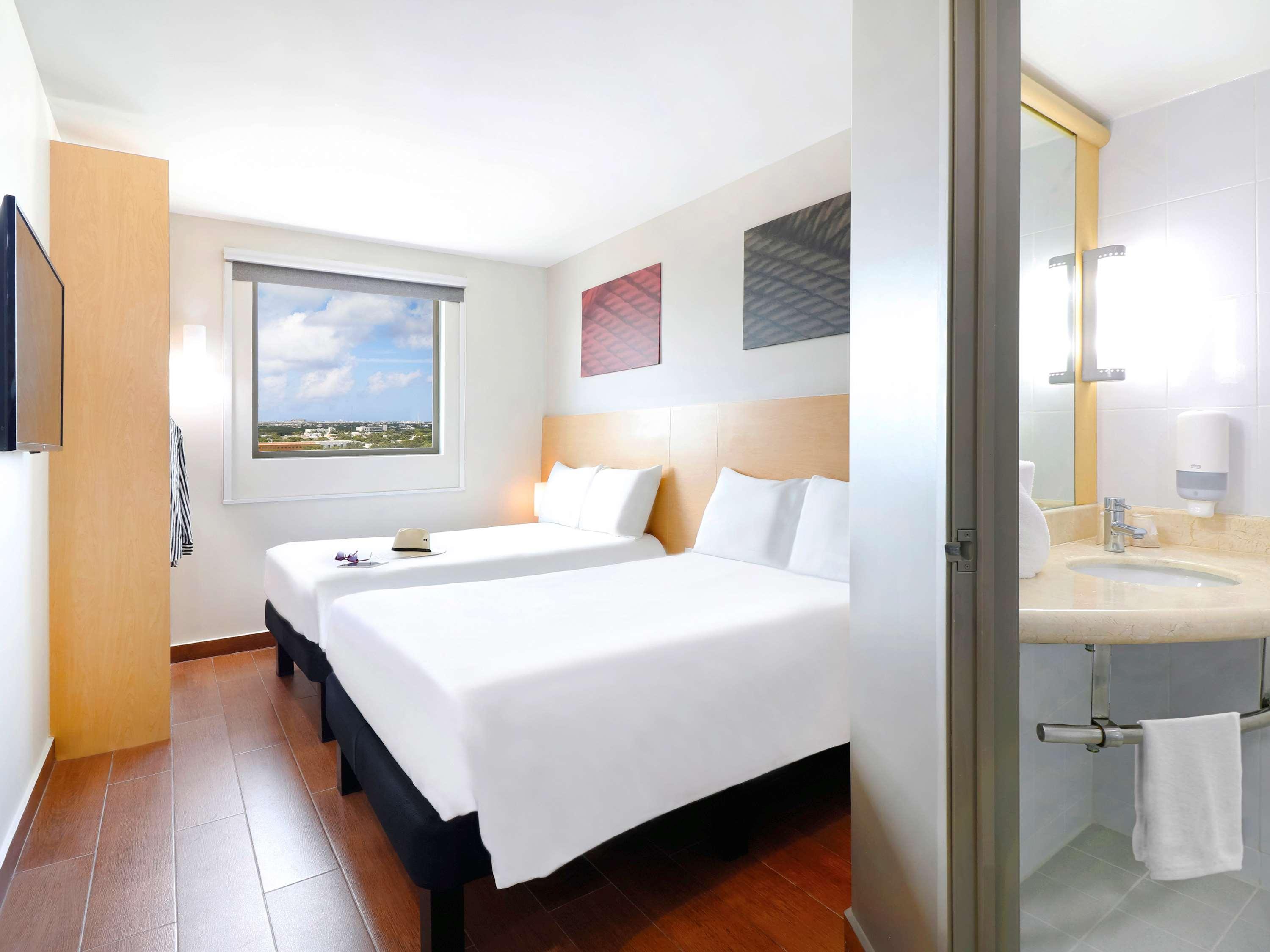 Ibis Cancun Centro מראה חיצוני תמונה