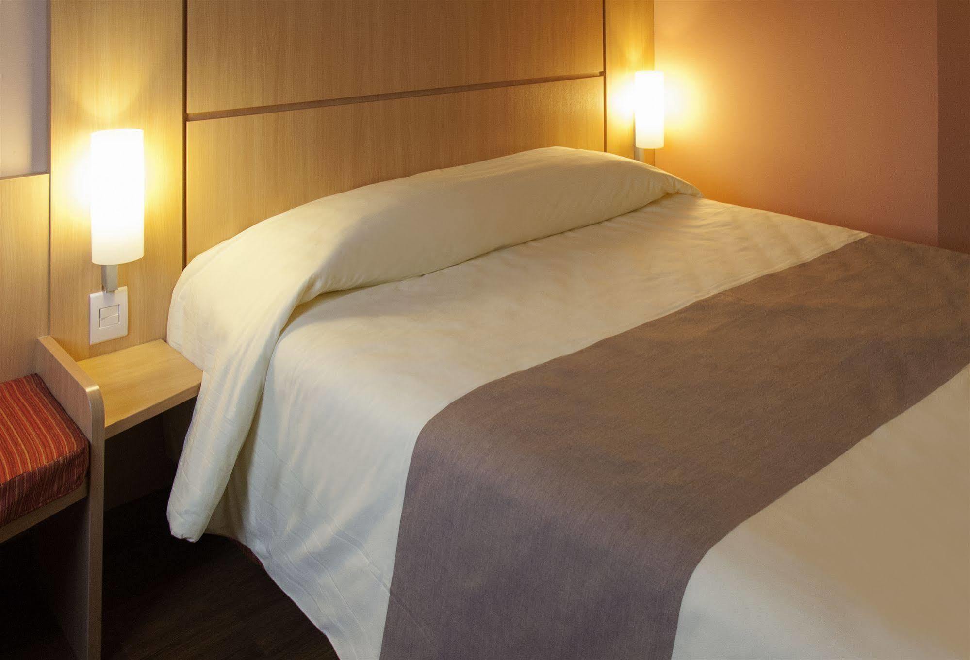 Ibis Cancun Centro מראה חיצוני תמונה