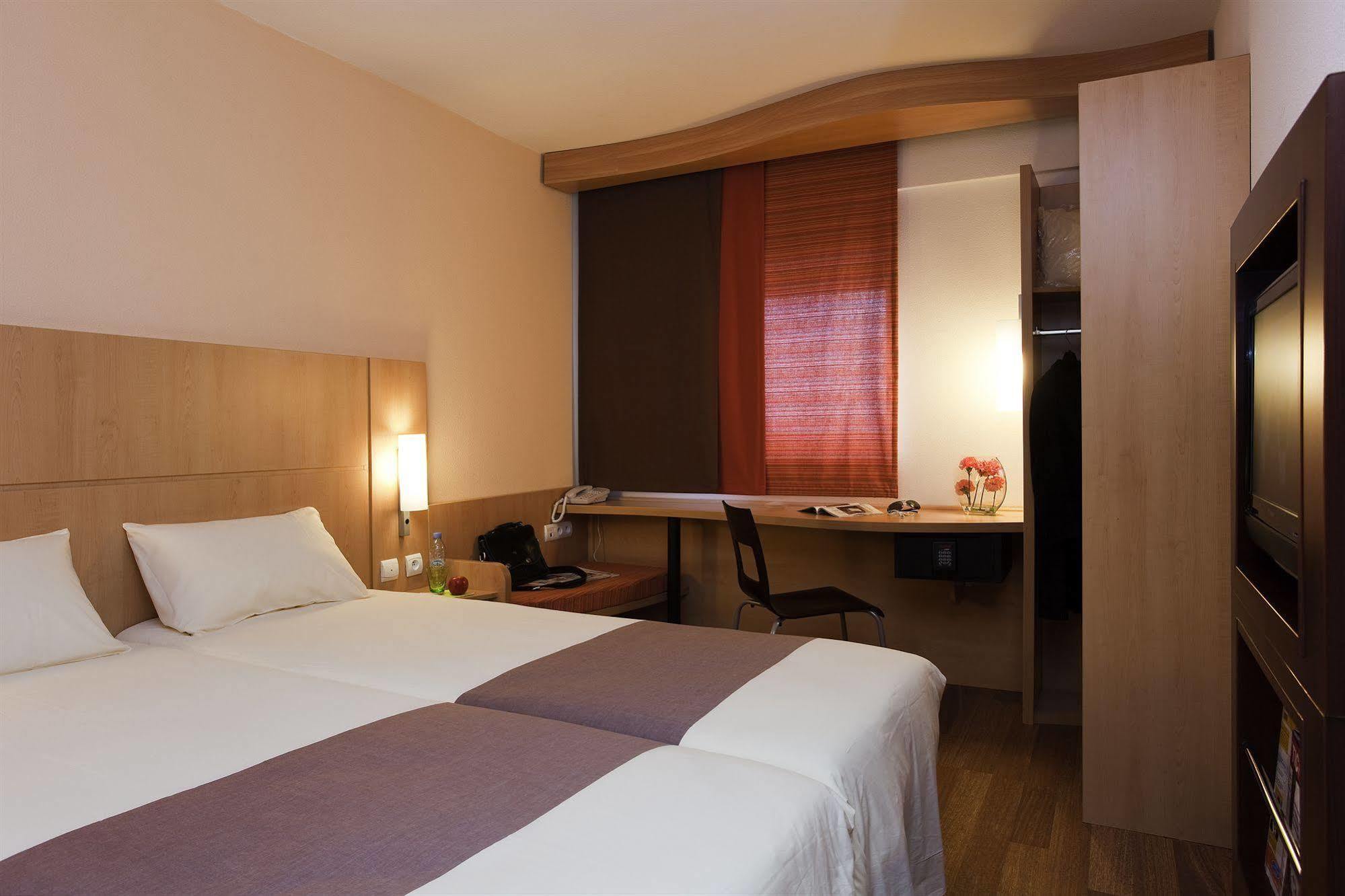 Ibis Cancun Centro מראה חיצוני תמונה